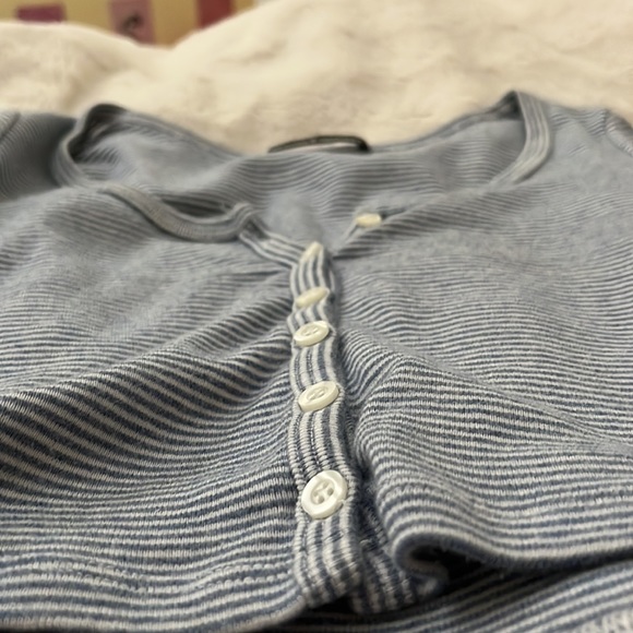 Brandy Melville Zelly Top - Picture 5 of 5